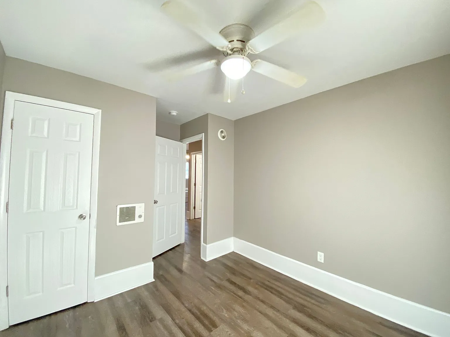 300 Clint Rd A — Photo 4