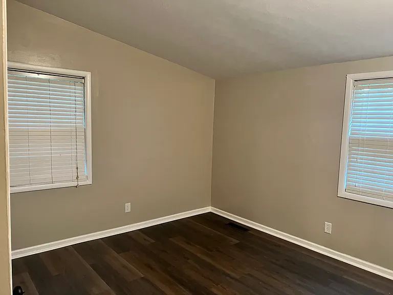 107 Bonnie Rd — Photo 15