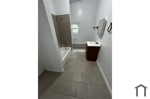 Building Photo - 40 Croton Ter