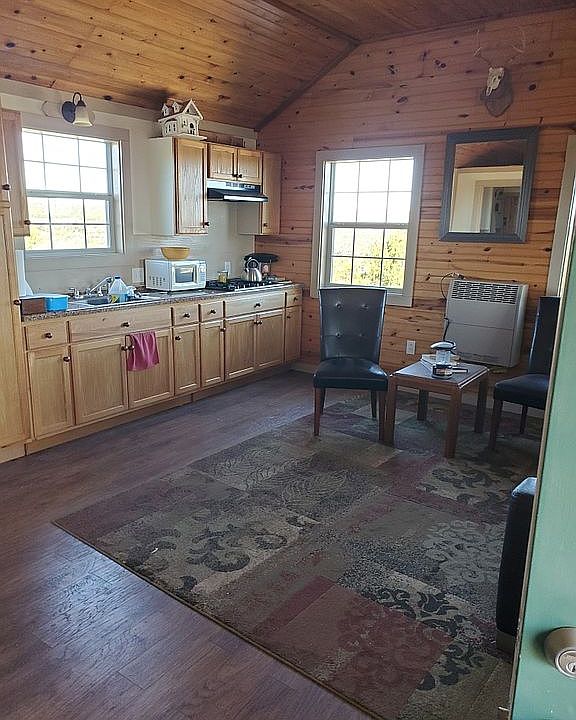 1st image of 1781 Hidden Valley Ranch Rd