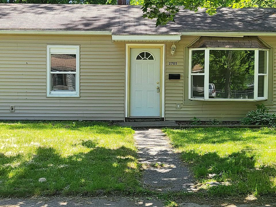 1st image of 2705 Cabot Dr