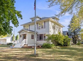 120 Cedar Ave W, Hector, MN 55342