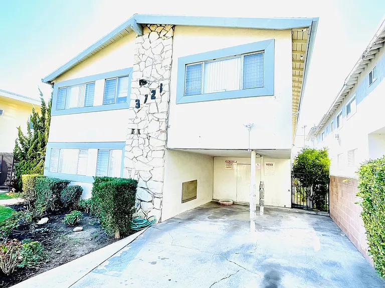 3721 Mentone Ave — Photo 1