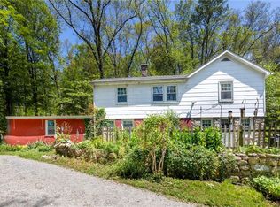 69 E Mountain Rd N, Cold Spring, NY 10516