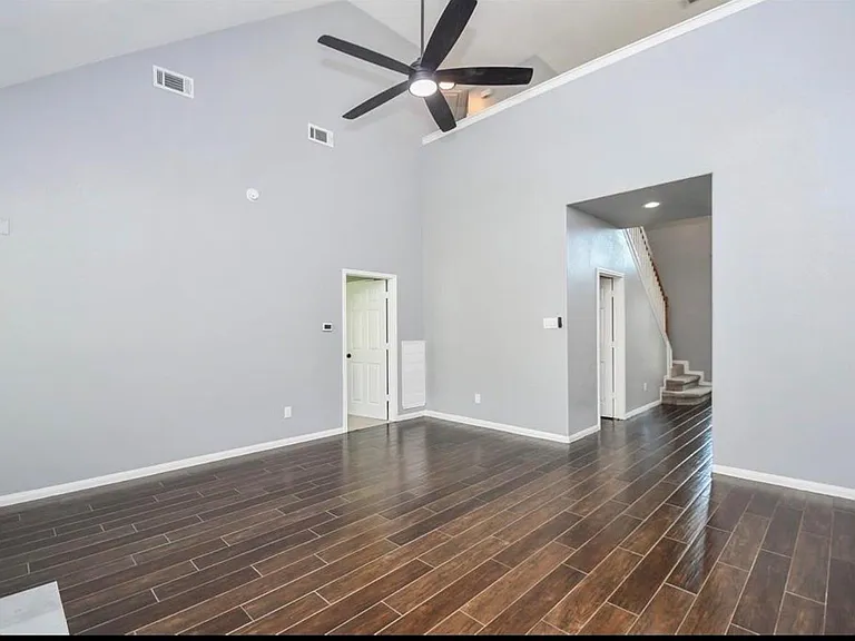 18522 Autumn Park Dr — Photo 6