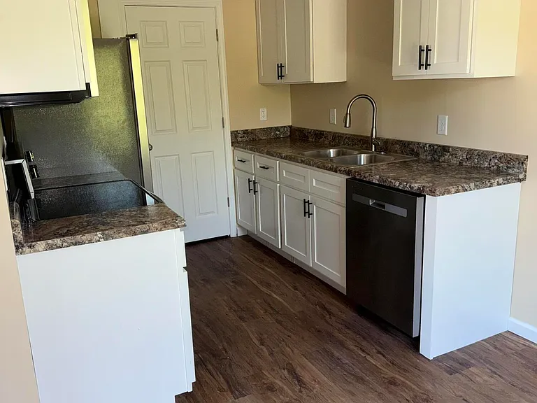 103 Valley St — Photo 25