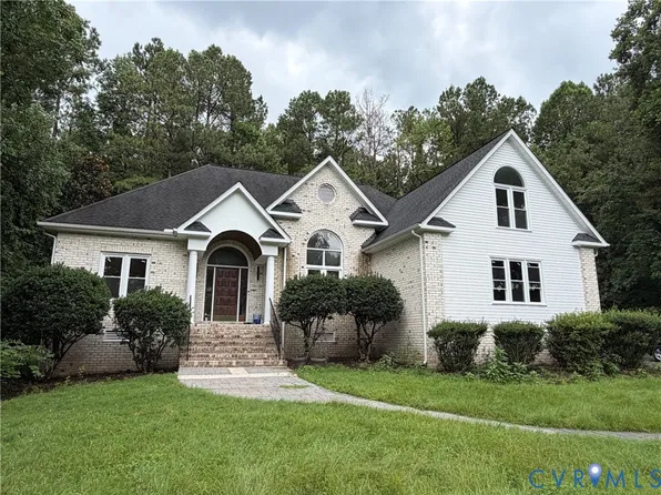 8501 Finstown Ln, Chesterfield, VA 23838