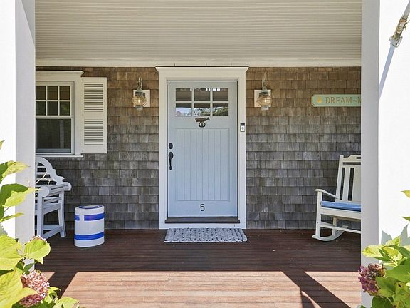 3rd image of 5 Capaum Pond Rd