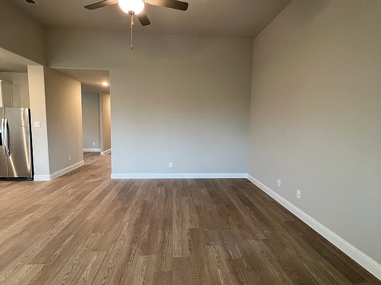 1411 Winters Way — Photo 22