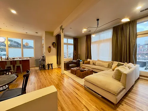 1232 Sarah St #D Photo 1