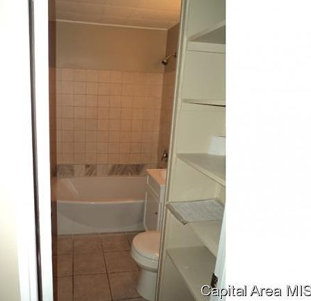 3rd image of 845 E Grove St