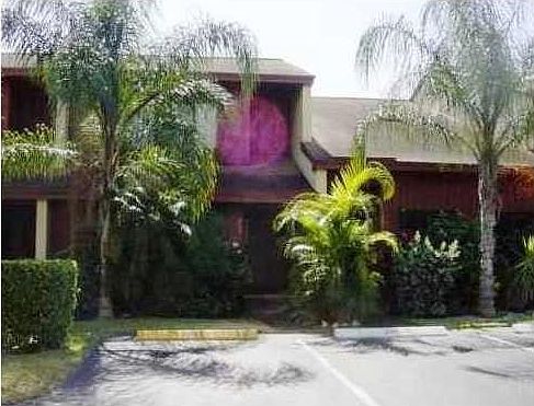 1st image of 446 SE 14th St #446