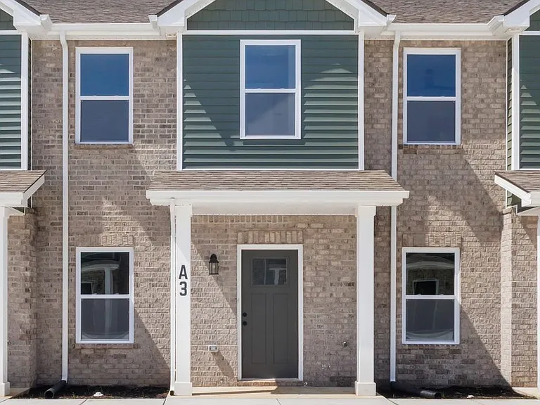 3850 Jockey Dr — Photo 1
