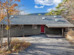 1884 Oak Dr, Salem, VA 24153