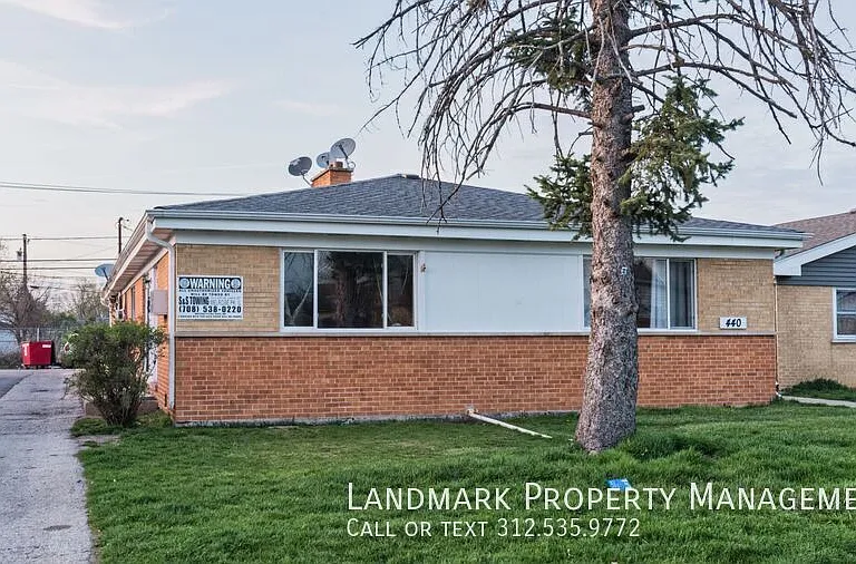 440 W Division St — Photo 19