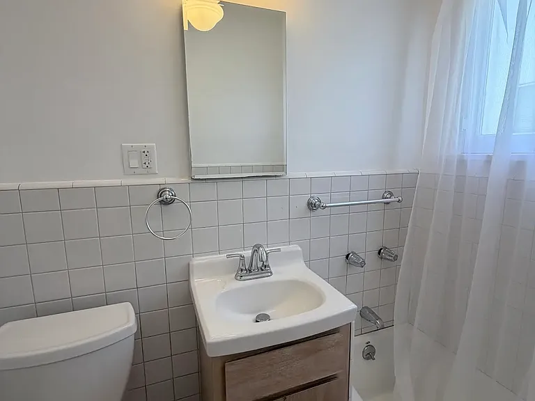 238 N Clark Dr #7 — Photo 20