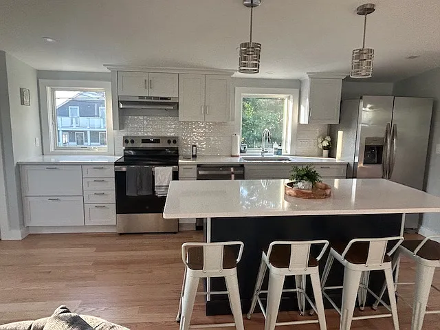 3 bed, 2.5 bath, 1568 sqft, $4,100 — Photo 4