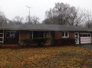 4102 E Kirby Rd, Battle Creek, MI 49017