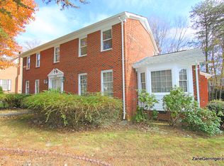 3700 Wynnewood Dr, Greensboro, NC 27408