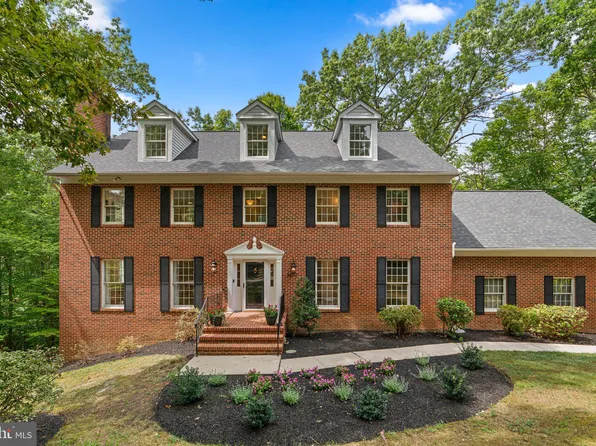 2903 S Lake Dr, Davidsonville, MD 21035