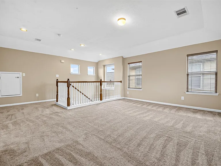 16419 Sheffield Run Dr — Photo 29