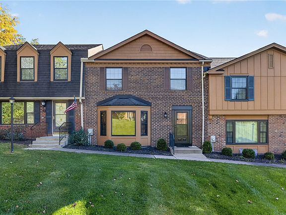 2nd image of 56 Dunbridge Hts