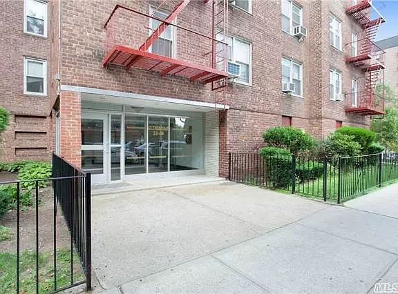 2nd image of 33-04 91st St #X1