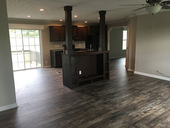 2nd image of 185 Georgia Dr