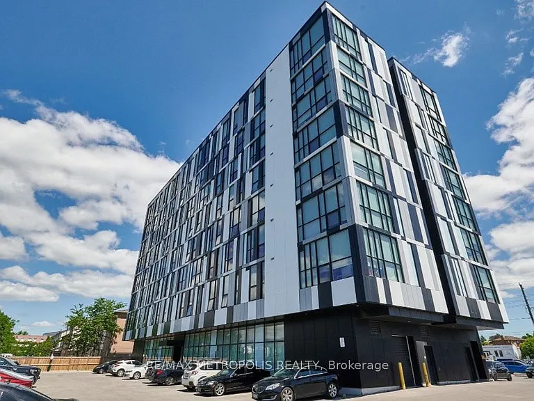 1900 Simcoe St N #413 — Photo 2