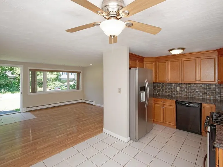 12 Fairfield Rd — Photo 7
