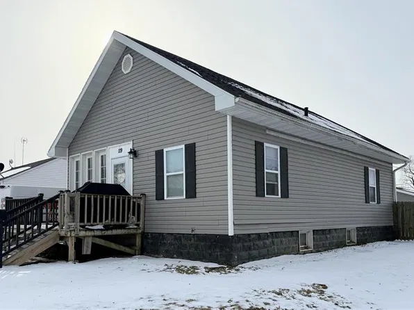 119 N Jones St, La Plata, MO 63549