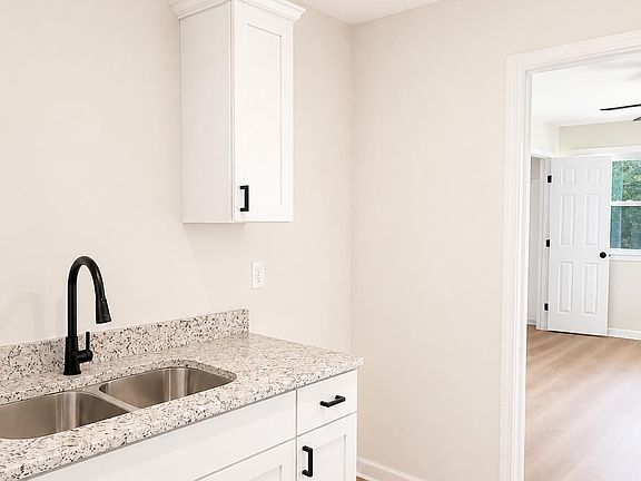 3rd image of 159 Hayden Pl