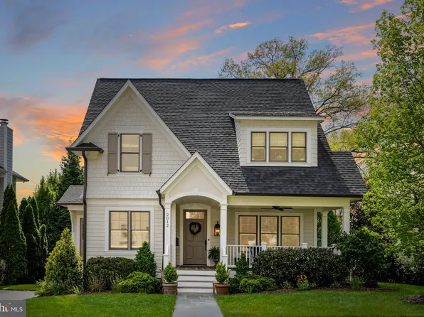 2012 N Jefferson St, Arlington, VA 22205