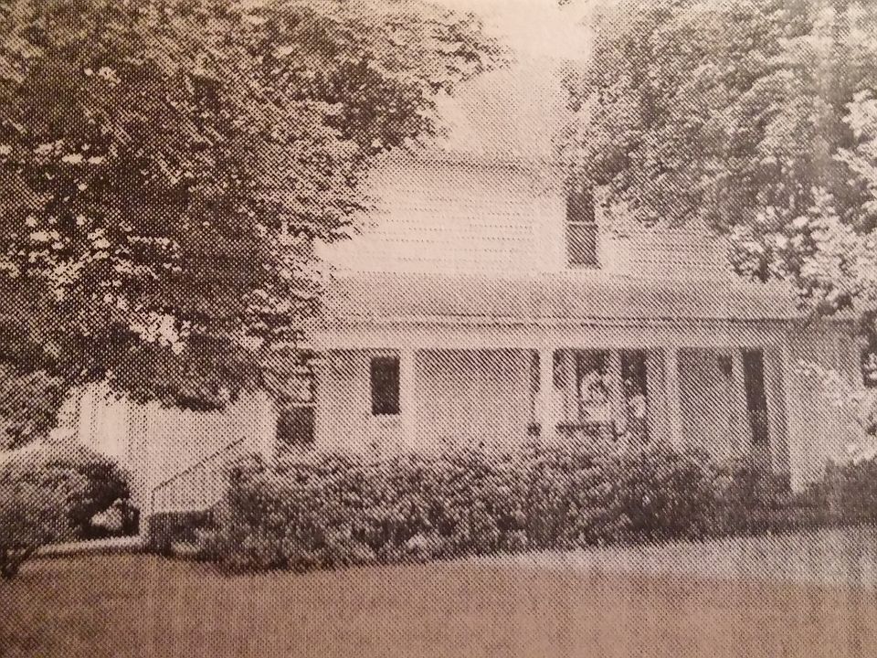 2nd image of 428 Barnett Ave