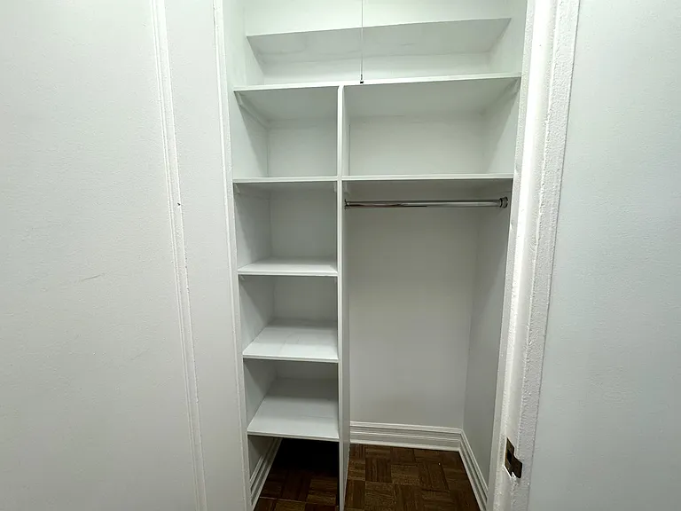 240 E 46th St #6C — Photo 8