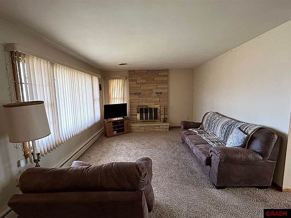 5th image of 420 9th St S