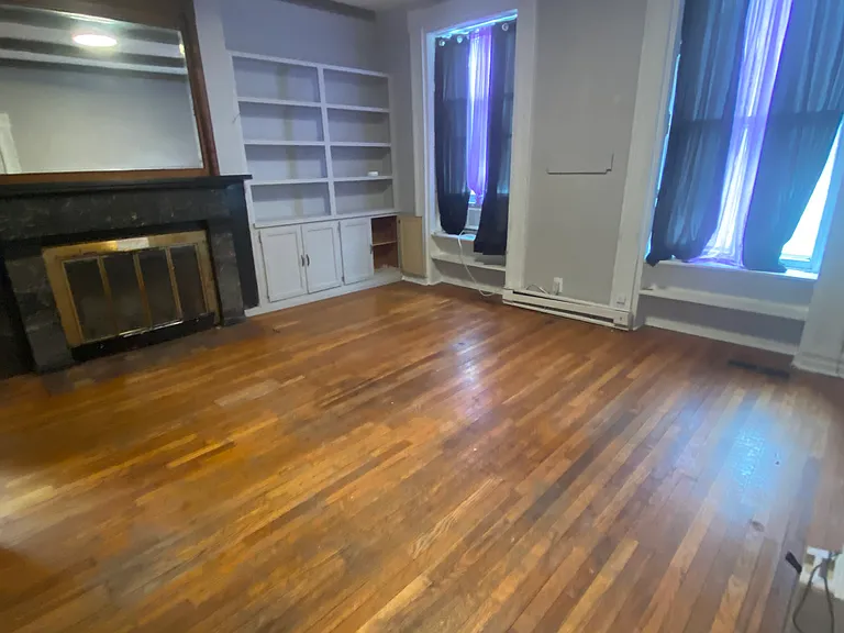 206 Union St #2 — Photo 4