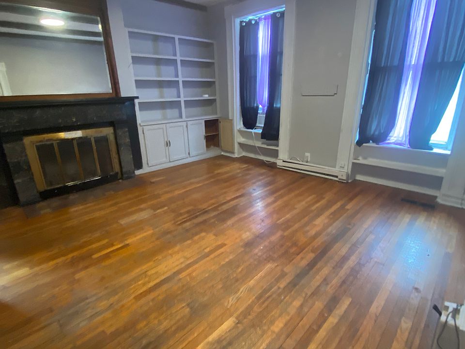1st image of 206 Union St APT 1