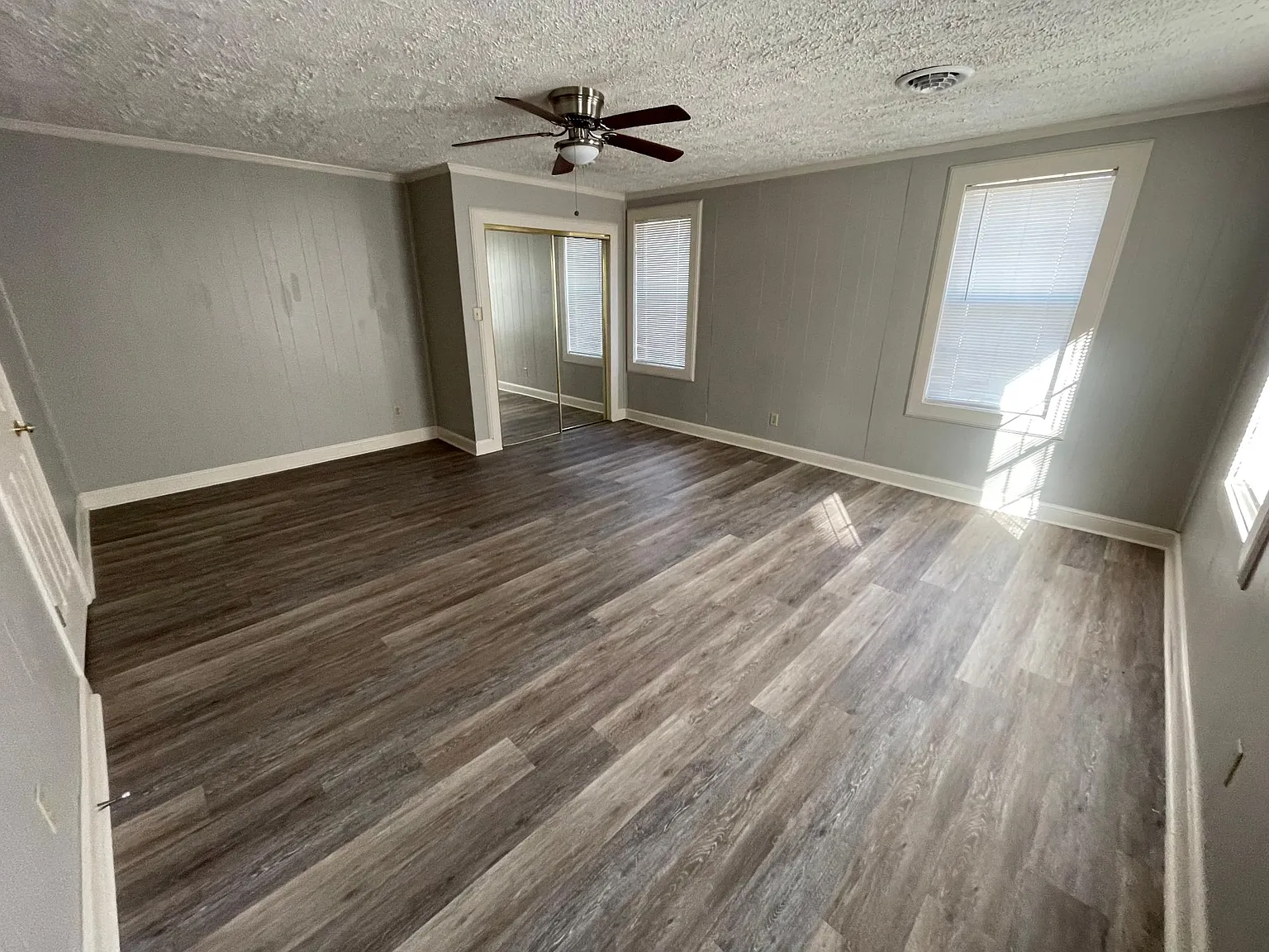 2 bed, $1,150 — Photo 4
