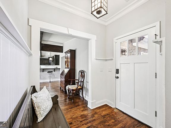 3rd image of 2370 Drew Valley Rd NE