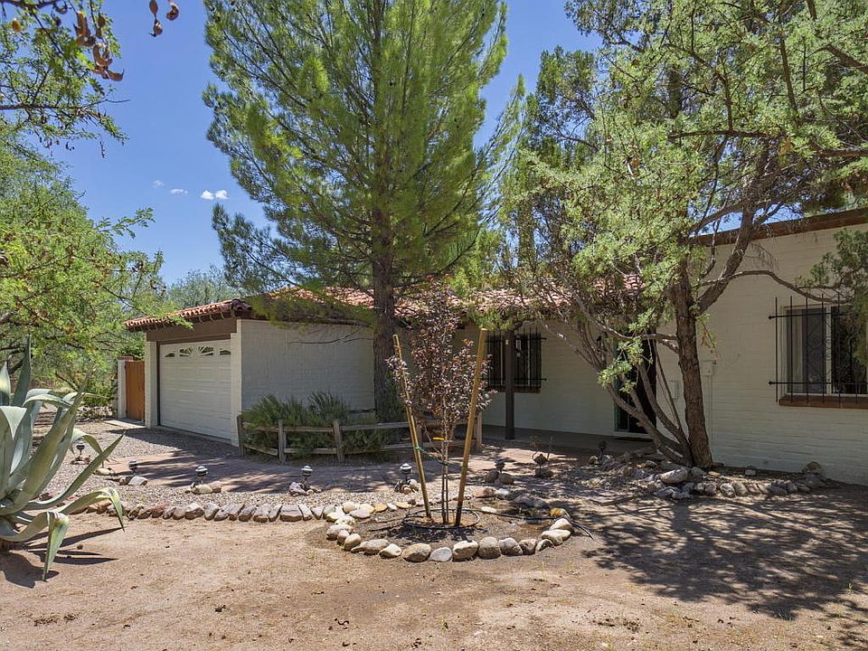 1st image of 2348 Camino Esplendido