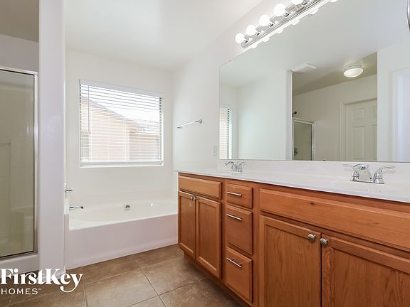 4th image of 14767 W Poinsettia Dr