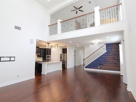 3rd image of 5800 Viejo Dr