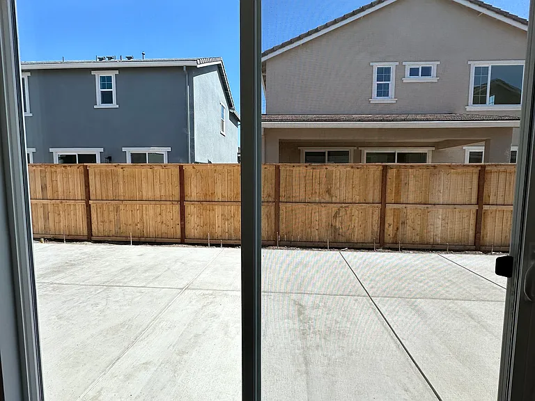 Ploof Pl — Photo 28