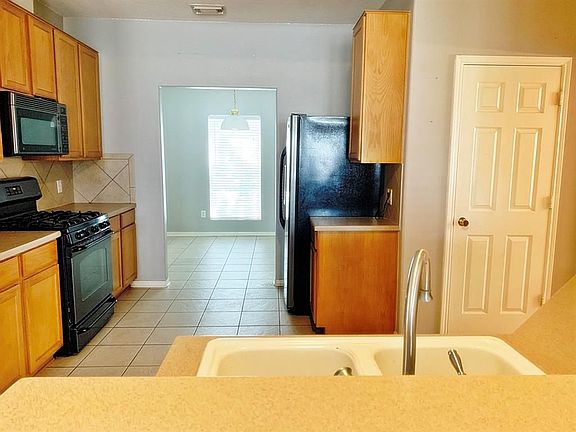 3rd image of 15327 Fir Woods Ln