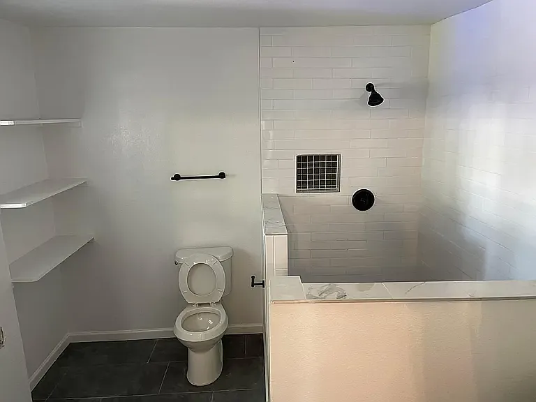 4 bed, 1152 sqft, $2,400 — Photo 4