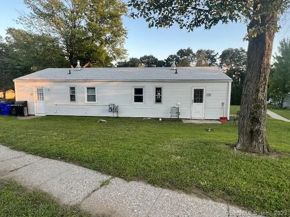 14 Hayes Road #14, Windsor Locks, CT 06096