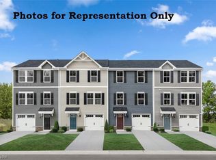 214 Raintree Ln, Painesville, OH 44077