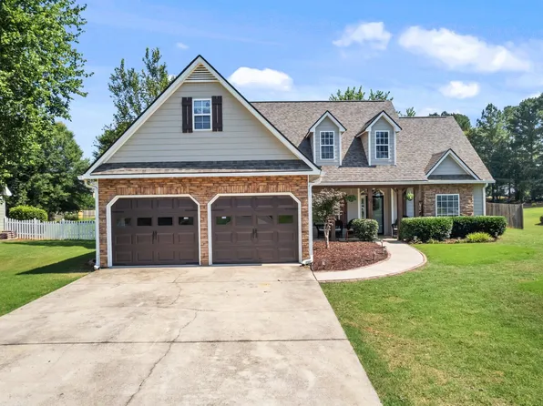 12 Red Apple Ter, Taylorsville, GA 30178