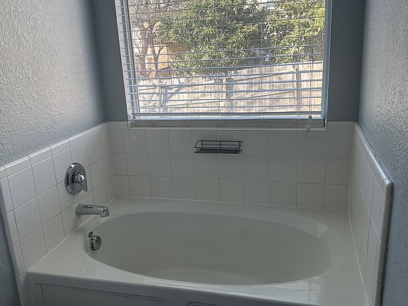 4th image of 6627 Clovis Ct